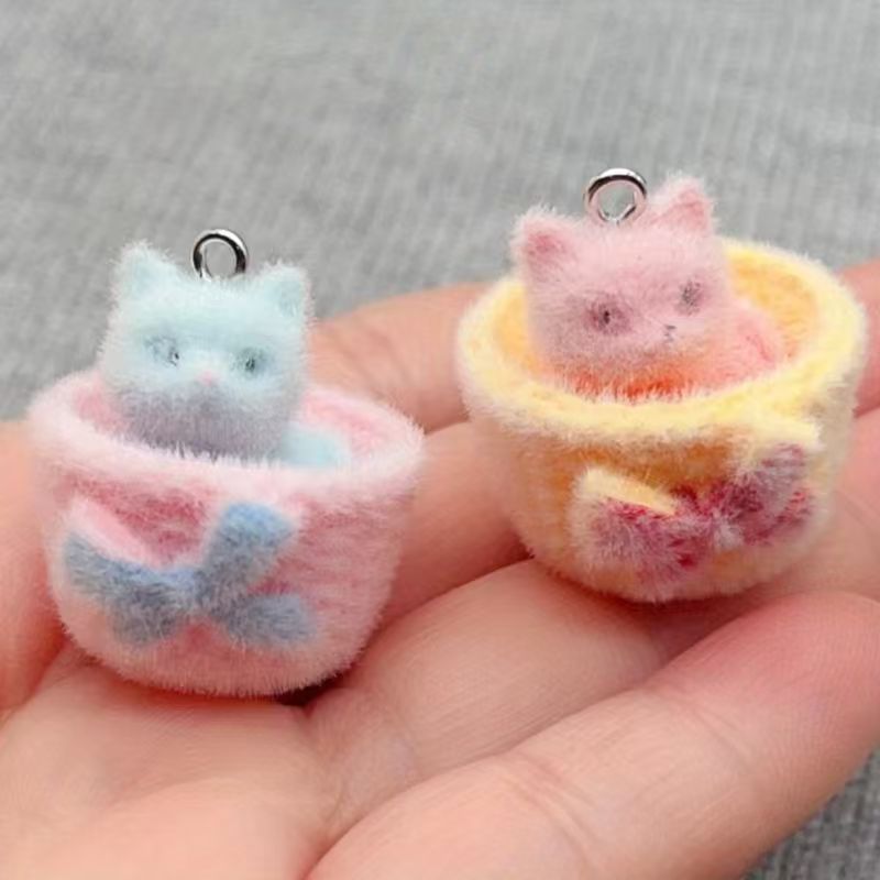 Resin Art Materials Kit - 4pcs 3D plush resin cat pendant,