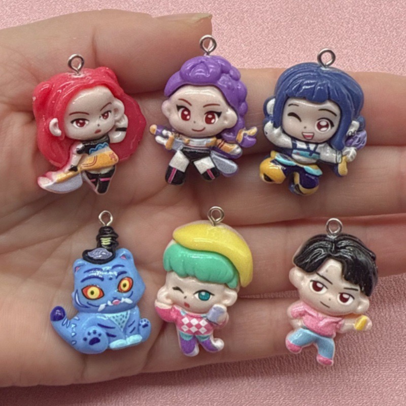 Resin Art Materials Kit - 10pcs resin cartoon pendant, DIY jewelry