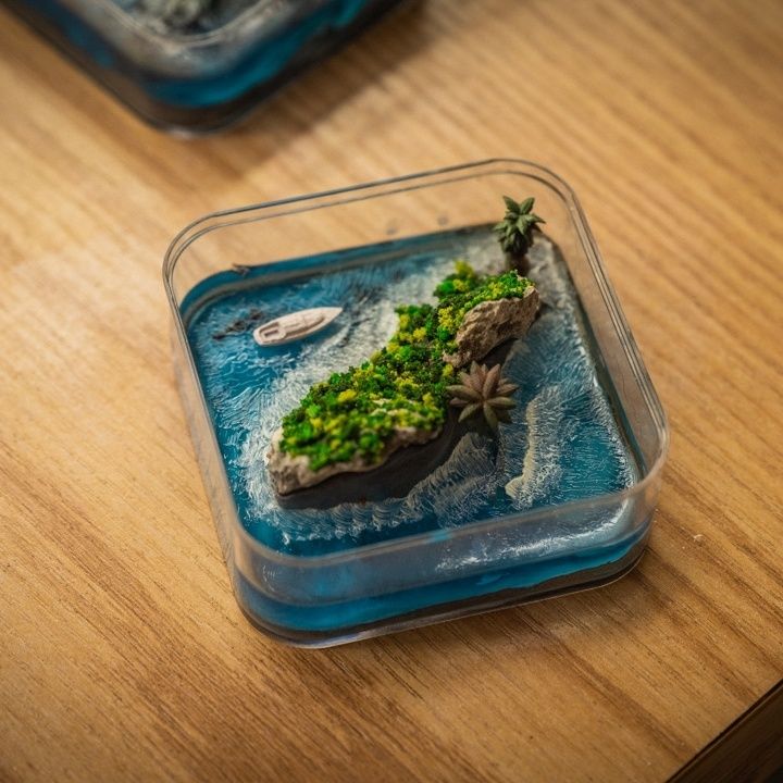 Handcrafted Micro-Island of Fa - Resin Art Ideas recension och pris